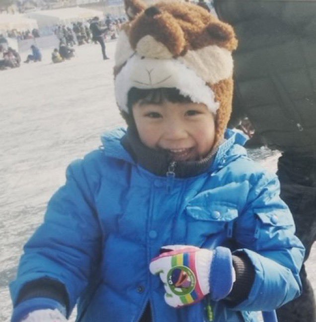 geunwuk's tweet photo. park gunwook but as you scroll he gets older 
— a thread 🤍 https://t.co/ZemhlEY8QC