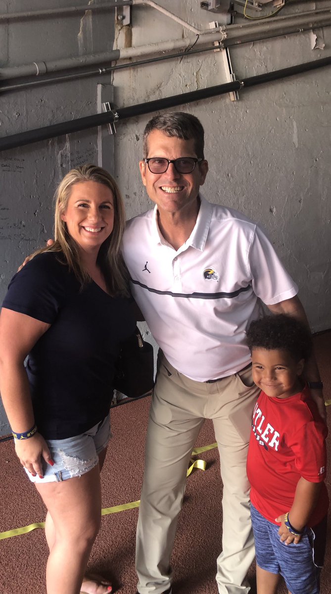 dandy_erik's tweet photo. Congratulations to @CoachJim4UM and the family. 
2002 wku scored 34 points to win natty 
2013 ravens scored 34 points to win superbowl 
2024 Michigan scored 34 points to win natty. 
HOW HAS IT BETTER THAN US?  NOOOOOBODY https://t.co/O6VRBmVICv