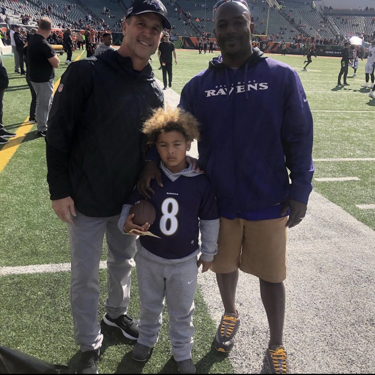dandy_erik's tweet photo. Congratulations to @CoachJim4UM and the family. 
2002 wku scored 34 points to win natty 
2013 ravens scored 34 points to win superbowl 
2024 Michigan scored 34 points to win natty. 
HOW HAS IT BETTER THAN US?  NOOOOOBODY https://t.co/O6VRBmVICv