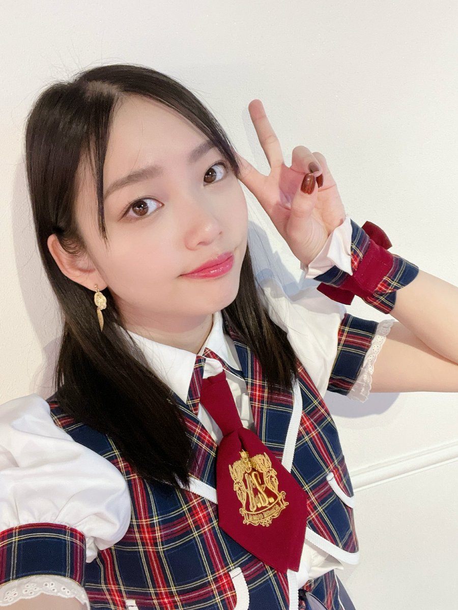 shoko5286's tweet photo. 私の人生で間違いなく1番の成長と経験を与えてくれた #AKIHABARAバックステージpass が2024年1月8日を以って閉店となり、同時に人生を変えた #バクステ外神田一丁目 が解散となりました💐
2015.10.10〜2019.11.30 の4年1ヶ月
短い時間でしたが、関わって下さった全ての皆さまありがとうございました❣️ https://t.co/b15Y33l3hp