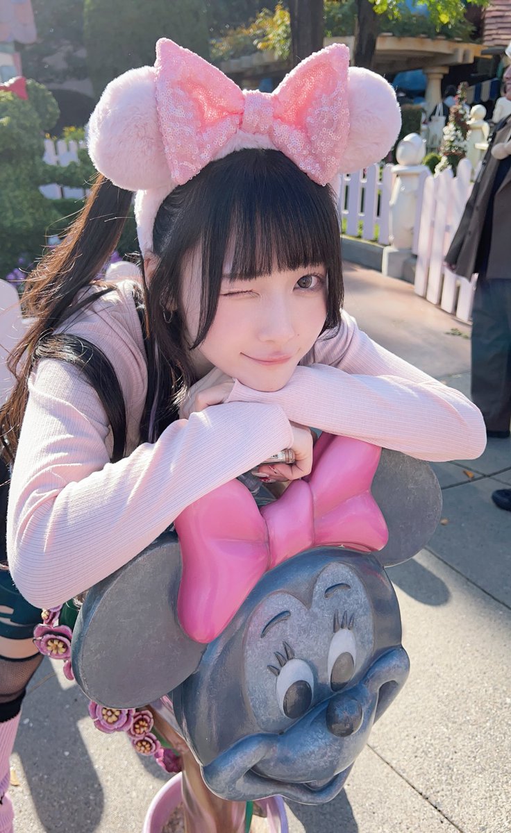 ⊂( - ̫ᴖ )⊃🎀