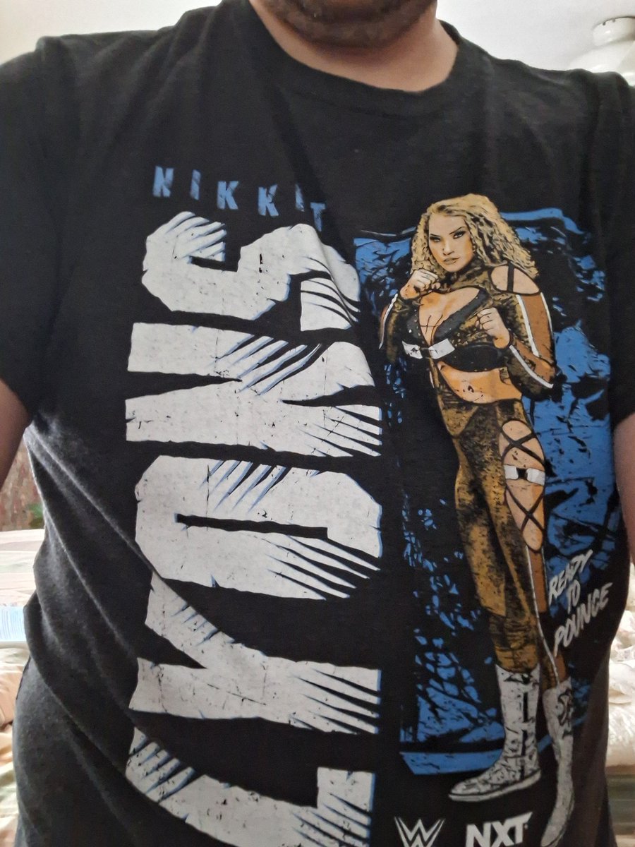TylerVielie16's tweet photo. Tonight's the night, @nikkita_wwe.  You're gonna take out @BDavenportWWE and punish her for what she did to you last year. I got on my t-shirt for you. I'm sending you a big hug for good luck. #LyonsPride #ThePounceBack #NXTTuesday 👊🏻❤️🦁 https://t.co/YRS6csurXT