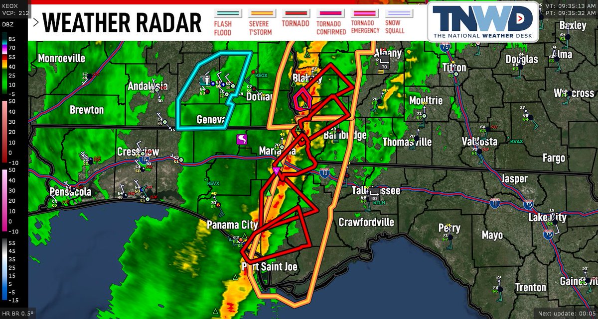 natwxdesk's tweet photo. This is nuts! Almost every cell along this squall line moving through #FL and #GA has enough rotation to warrant a #TornadoWarning. Several have been reported so far this morning, awaiting NWS confirmation. #wowweather https://t.co/7o0b0RKM7q https://t.co/aiVpqOwTEB