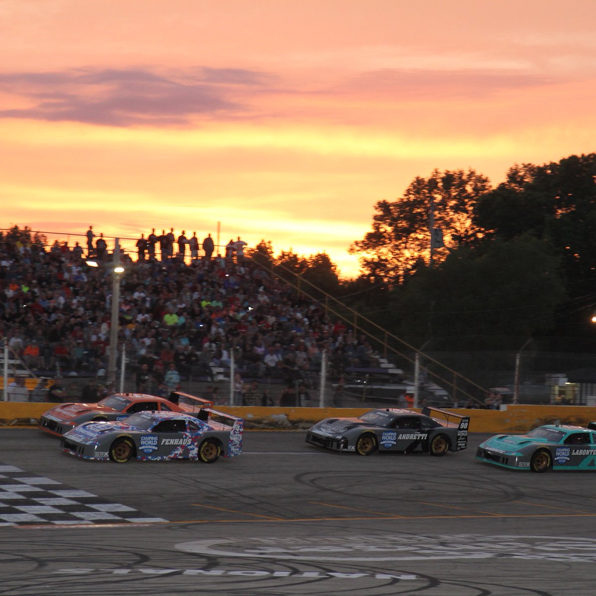 The vibes at @SlingerSpeedway... Simply immaculate.