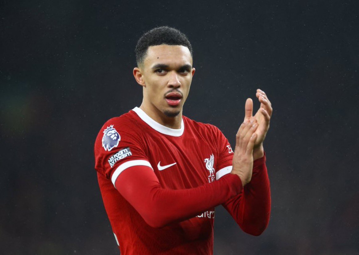 Liverpool, Trent Alexander-Arnold'ın diz yan bağlarında yırtık tespit edildiğini ve oyuncunun birkaç hafta sahalardan uzak kalacağını açıkladı.