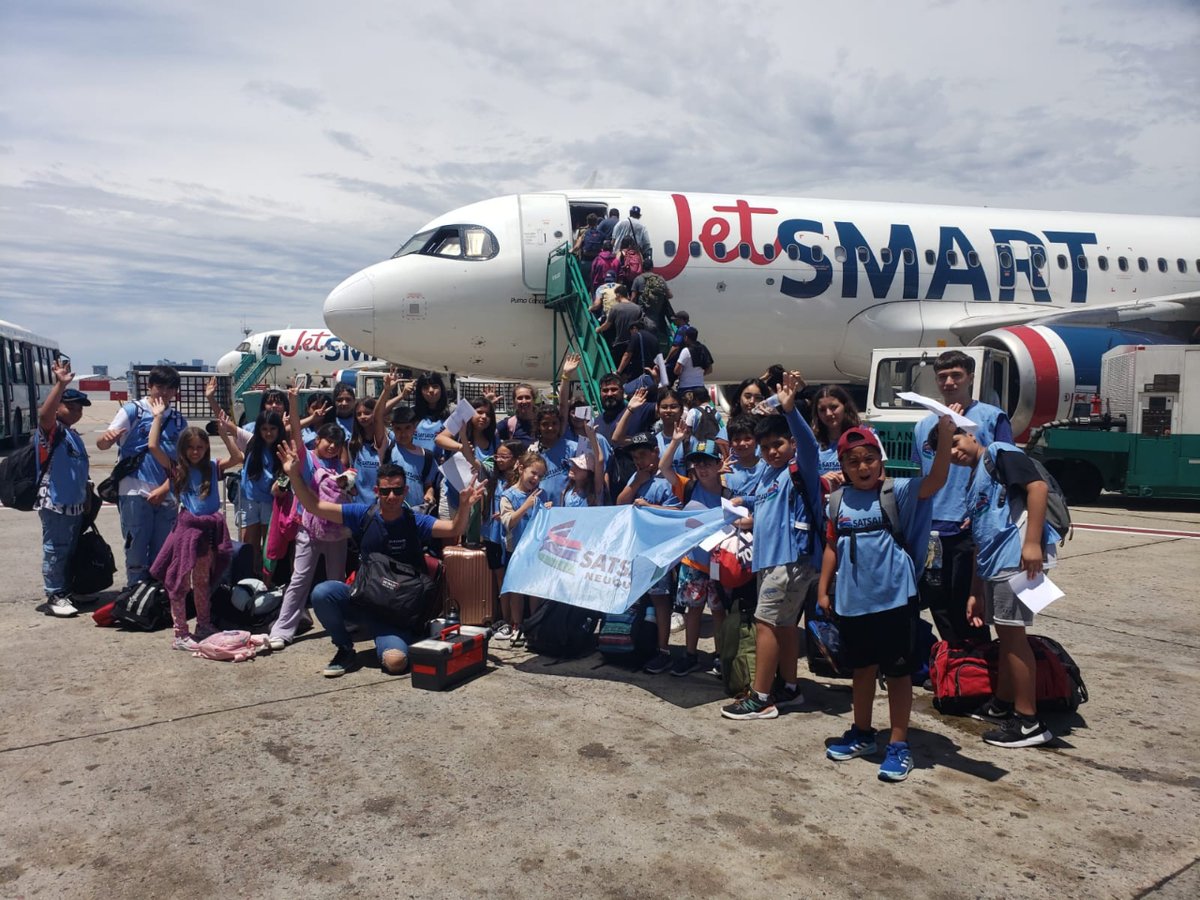 SATSAIDnacional's tweet photo. 🇬🇲🌞 La colonia de vacaciones de la seccional Neuquén del SATSAID viajo a la Ciudad de Buenos Aires Recorrieron el centro, visitaron La Boca, el Jardín Japonés y disfrutaron de actividades recreativas en el predio del SATSAID  de Constitución

Más info👇

https://t.co/WR5ajFSyhF https://t.co/uw8eY4LR1o