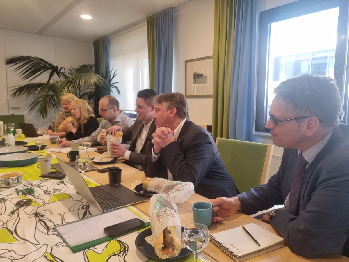 Simo Tiainen tweet media