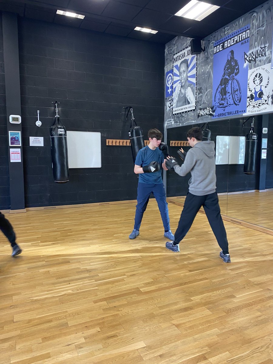 EvertonSchool's tweet image. Great to be back in our gym working towards our @LshipSkillsFdn Go Lead Award in partnership with @EITC #Leadership #GoLead 🥊