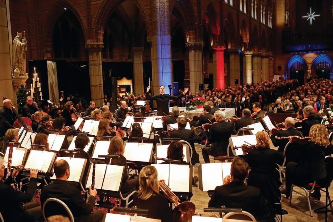 gmvandentop's tweet photo. Vanavond een extra bijzondere Nieuwjaarsbijeenkomst van onze op 4 maart a.s. 600 jarige @GemeenteHsum met @radiofilhorkest en @charlottederaad

Natuurlijk het allermooist om live in de Vituskerk bij te wonen maar hiermee ook de link naar de livestream 👇
https://t.co/VsxPwvjmKz https://t.co/MkImjD0D57