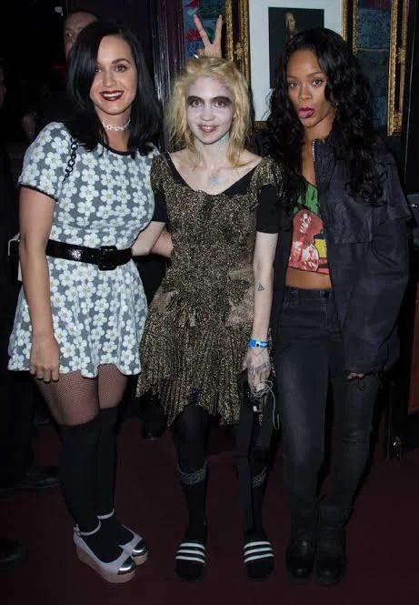 notgwendalupe's tweet photo. katy perry, grimes and rihanna, 2014 https://t.co/0JTwQg8JJx