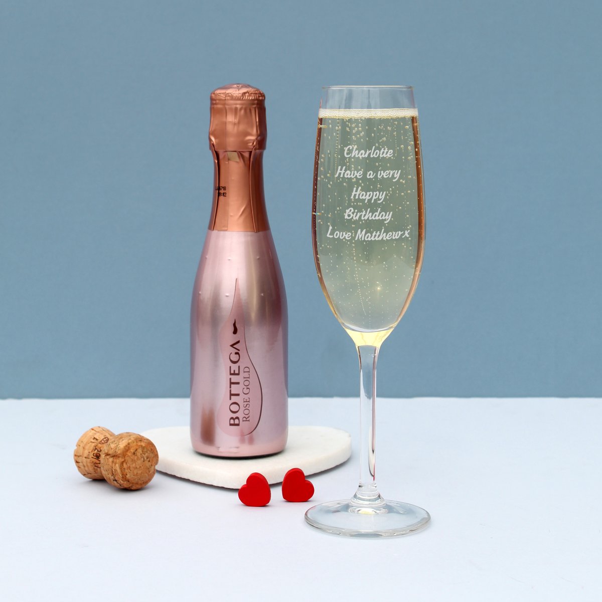 The gift of bubbles….the perfect gift for the perfect loved one! If you have that special someone who loves a glass of fizz, why not treat them to this Personalised Flute &amp; Mini Bottega Prosecco Set! Available in rose gold or gold!
#personalisedgifts #norfolkgiftshop #giftforyou