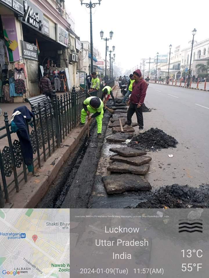 LMC_Lucknow's tweet photo. Look who's keeping our city spick and span! 👏 Join us in applauding the Lucknow Municipal Corporation for their special cleaning efforts on Mahatma Gandhi Marg, Hazratganj 
 #SweepingSuccess #CleanCity
#lucknowmunicipalcorporation 
#roadsweeping 
@aksharmaBharat 
@CMOfficeUP https://t.co/BUszAUcY7o