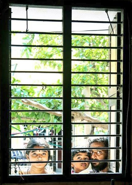 kayaldevaraj's tweet photo. January 10th
#ToLet Movie Hero #SanthoshSriram Birthday
Best Wishes
#HappyBirthdaySanthoshSriram
#HBDSanthoshSriram
#TOLETthefilm
#ToletReview #ToLetExtraordinaryRatings
@toletthefilm @Rchezhi @AadhiraOfficial @sheelaActress @sreekar_prasad
#டுலெட் @johnmediamanagr https://t.co/Do48NfIot6