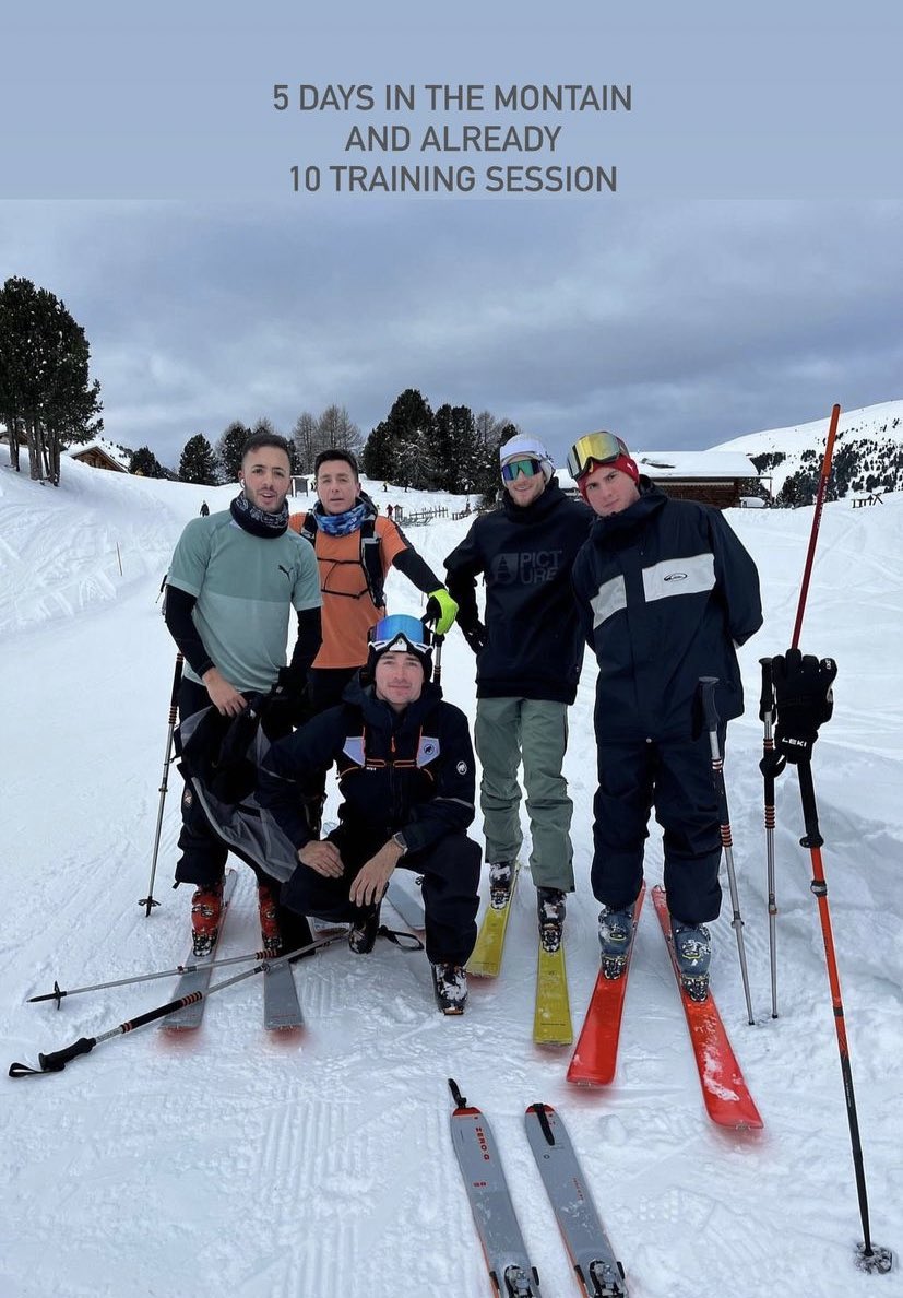 DustinCollardT's tweet image. 10 TRAINING SESSIONS? 😭

📸 trainingexcellencemc