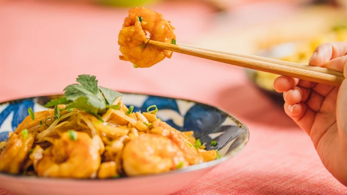 MyCookingPal's tweet photo. 🍜 Craving some authentic Pad Thai? Look no further! CookingPal presents a mouthwatering Pad Thai recipe that will transport your taste buds straight to Thailand. Find the full recipe at https://t.co/SYPWqpcu6t. 

#PadThai #ThaiCuisine #CookingPal #Multo https://t.co/uLU0xqF5Li