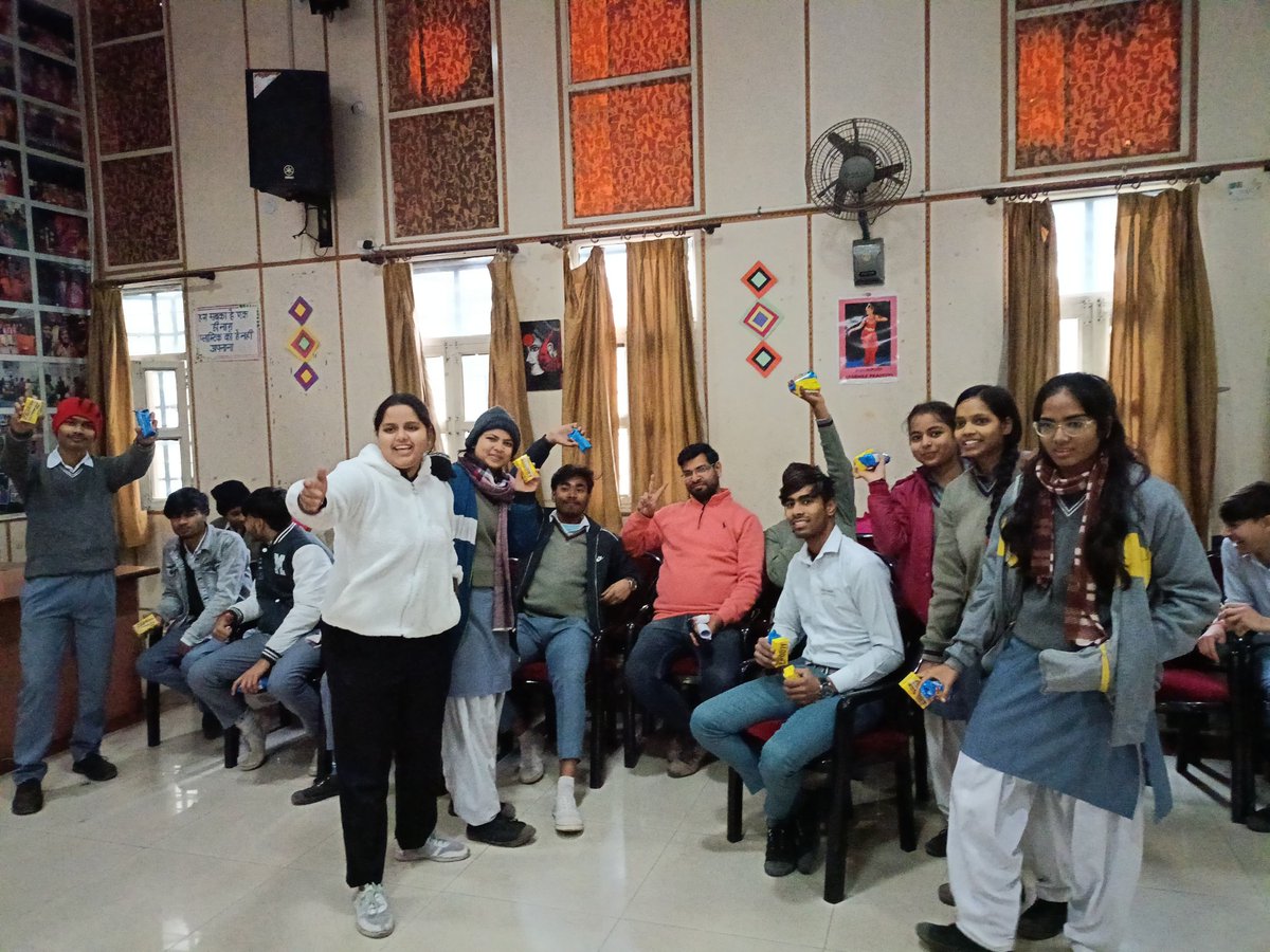 NSSSVNPL's tweet photo. First day of special camp . introduction to students about nss special camp ,NSS Lakshya Geet, excercise for fitness, refreshment distribution @DelhiNss @NssrdD @1309004SVNPL @nyksindia @gayatrichawla81 @Dir_Education https://t.co/ngmoYkFNcI