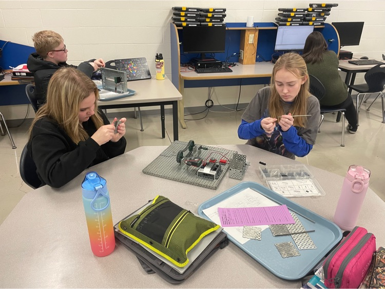 MidviewMiddleSchool tweet media