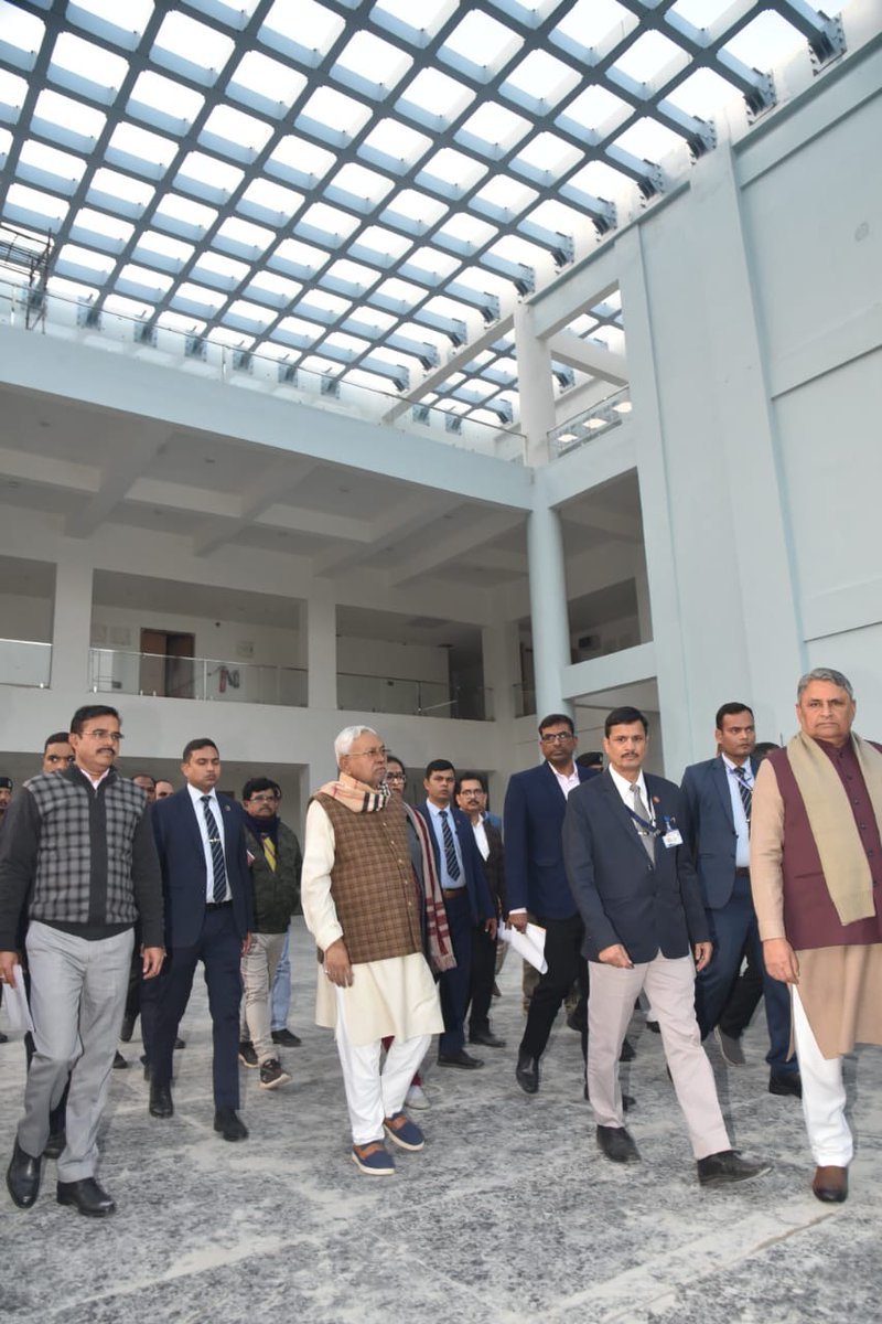 बिहार सरकार द्वारा बनाए जा रहे राष्ट्रीय डॉल्फिन अनुसंधान केन्द्र का निरीक्षण किया। निरीक्षण के दौरान केन्द्र का निर्माण कार्य जल्द पूर्ण करने का निर्देश दिया। इस केन्द्र में भारत के राष्ट्रीय जलीय पशु गंगा डॉल्फिन से संबंधित सभी प्रकार के अनुसंधान किए जा सकेंगे और उनका संरक्षण