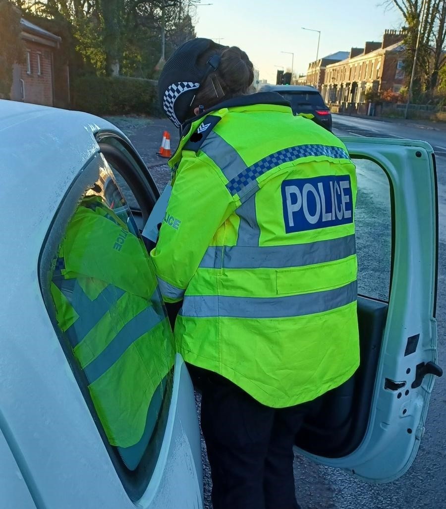 2️⃣7️⃣1️⃣  arrests.
1️⃣5️⃣1️⃣4️⃣  breath tests.

👆 These are the results of #OpLimit over the festive period.

Stopping impaired drivers remains a priority throughout the year, but we want to tell you about some examples from the last few weeks.      

 👉  orlo.uk/8BPU2