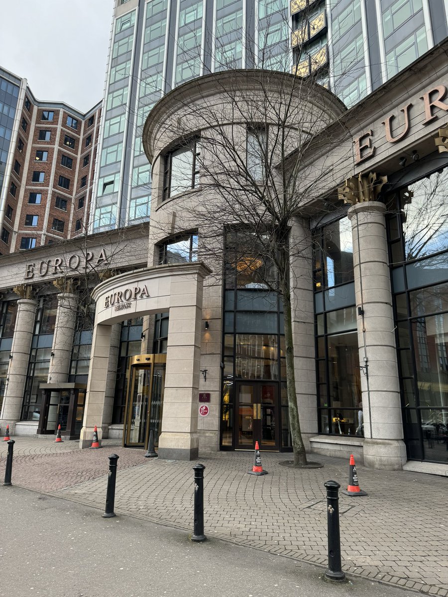 alandlowry's tweet image. Meetings in #belfast city centre today and admiring our @WorlofESF Cast Iron Manchester bollards protecting the world famous @europahotel #perimeterprotection #exportchampion #soldtotheworld @HastingsHotels @biztradegovuk @FSB_NI