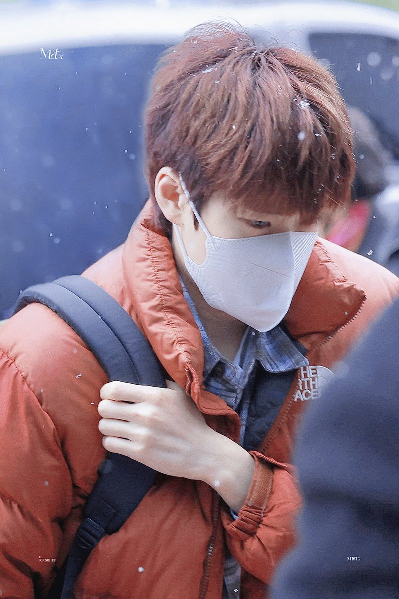 MIST1121_'s tweet image. 240109 눈이 내렸어요❄️

#소희 #SOHEE #라이즈 #RIIZE