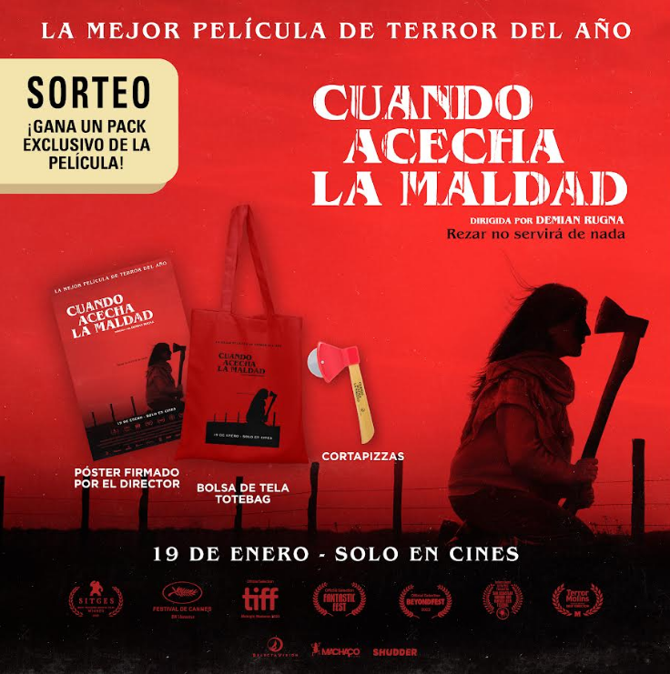 TerrorActo_'s tweet photo. ¡Tenemos sorteo de CUANDO ACECHA LA MALDAD! (19 de enero en cines) 

Consigue este pack con cortapizzas + totebag + póster firmado por el director Demián Rugna. Para participar, sigue a @SelectaVision, haz RT y menciona a dos amig@s. 

Solo España. Límite: 28/01 a las 15:00h. https://t.co/Jm5ThBIB7x