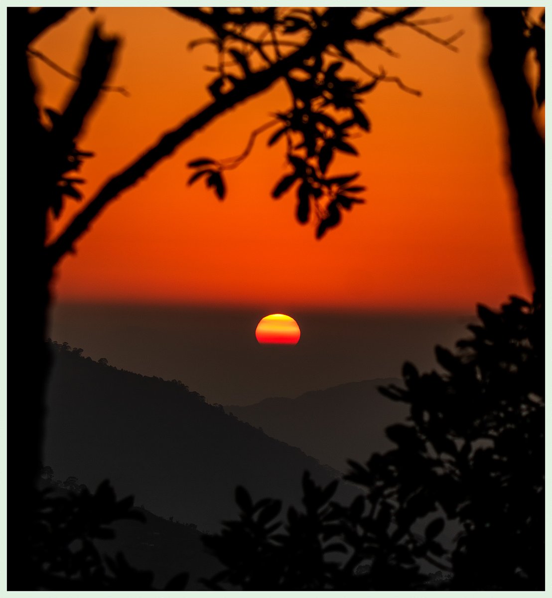 bcgrisma7's tweet photo. #Achham #explorefarwestnepal #farwesternNepal #sunsetphotography #canonphotograph #sunset https://t.co/Lj8nWSr0sF