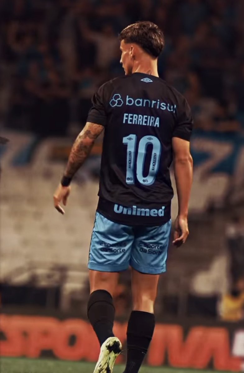franzzps's tweet photo. boa sorte, 10. 
obrigada 💙 https://t.co/cAFyLxihlf