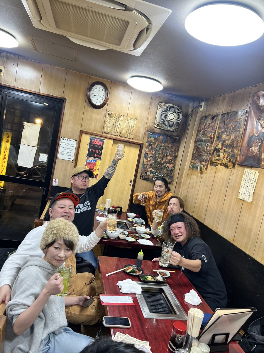 mashrad1's tweet photo. 何年ぶり？！

このメンツで呑んだの。。

circlejointの面白いとこってここなんかも知れんな。 https://t.co/wc3uVVtDrr