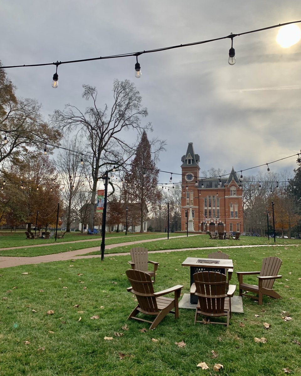 EmoryOxford's tweet image. It&apos;s quiet on campus, but not for long! We can&apos;t wait to welcome our Spring Start students as they move in this Friday! 

#OxfordCollege #OxfordStudents #SpringStart