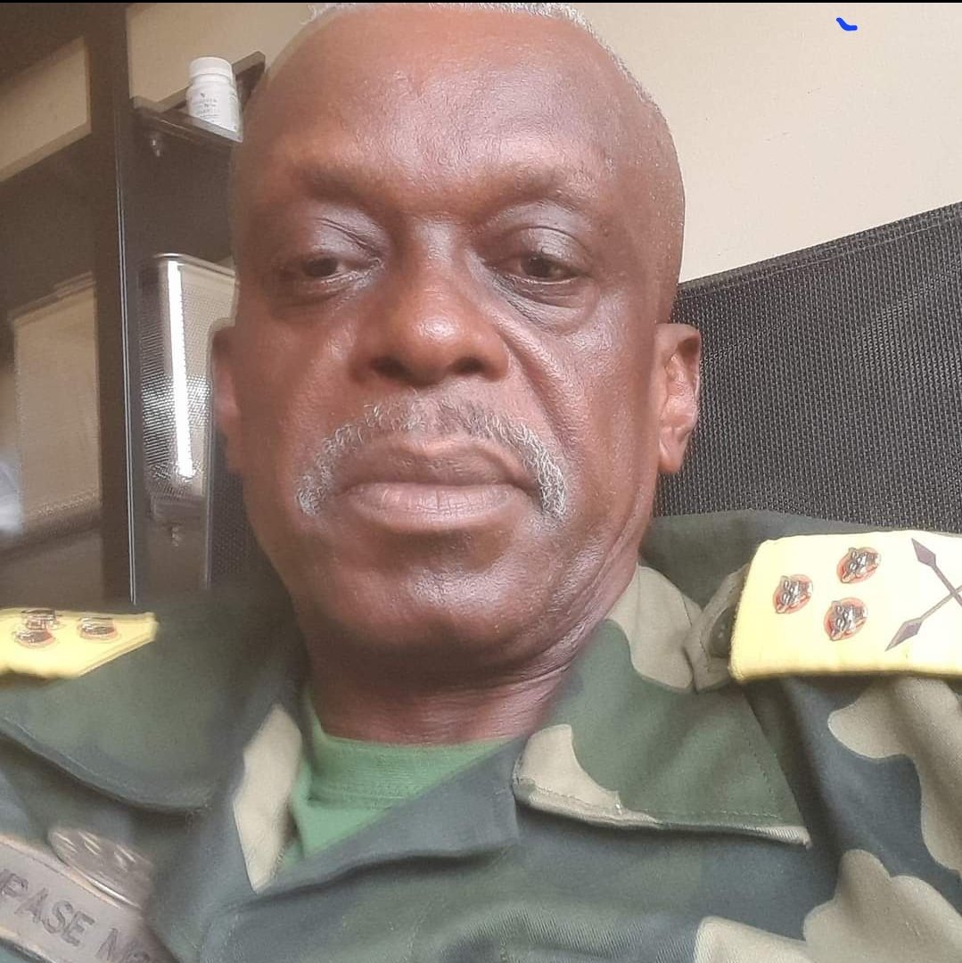 Kilobravogolf's tweet photo. @DaniellaTshi Mais se sont nos FARDC, vous sautez dessus croyant que le #china_rambo dont il est question c'est le sénateur à vie. Bo lala petite bo lota. 

#china_rambo https://t.co/BX6gHDcZEA