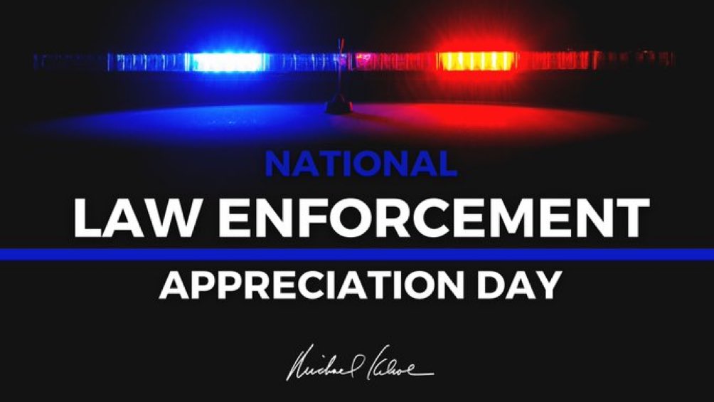 RustyMacLachlan's tweet photo. Thank you to all those who put their lives on the line to keep all of us safe.  Julie and I sincerely appreciate all of you!  May God bless you and protect you. https://t.co/txKYW9Jzq5