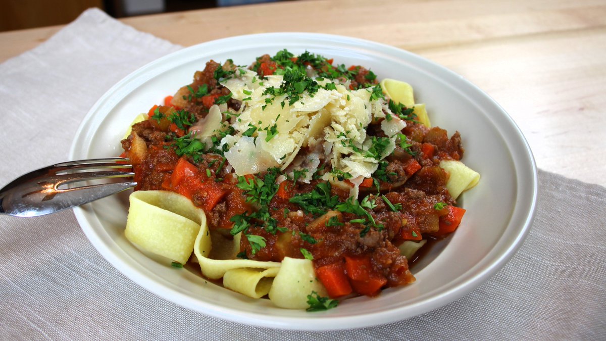 chef_politte's tweet photo. Crock Pot Bison Bolognese
#womanowned #bisonmeat #wildoasisbison

https://t.co/yVyauvB2ce https://t.co/Cj8PZCRlFd