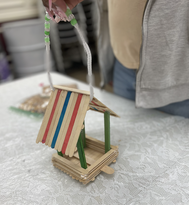 SloatPubLibrary's tweet photo. We had a great Teen Craft Club this week! Next up - we unleash our inner knitting wizards with Beginner's Loom Knitting! #sloatsburglibraryteens @SuffernMS @SuffernCSD @SESPirates #sloatsburg #librarycrafts @SloatsburgC @TSloatsburg #suffern
Registration: https://t.co/dn2Ar4BAHd https://t.co/KG7rlF9MvW