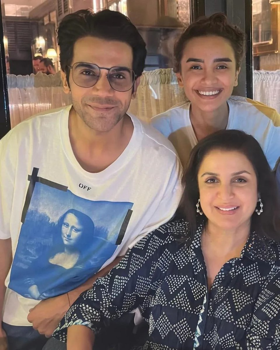 TeamTFW's tweet photo. These three share an adorable bond! On Farah Khan's birthday, Rajkummar Rao and Patralekhaa, who are like family to her, found a unique way to make her feel special. Swipe left to witness the heartwarming moments! ❤️
#TheFansWorld #TFW #farakhan #Patralekhaa
@RajkummarRao https://t.co/0YHYXVM6aB