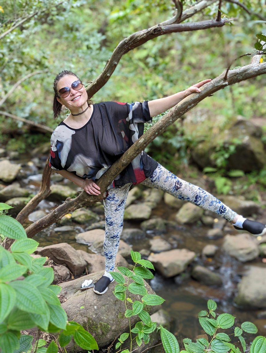 能动能静~也能上山下海

fansone.co/asiaslutmilf