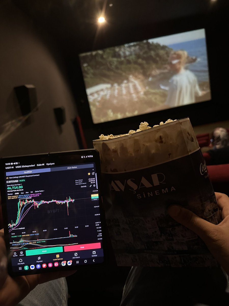 Hep trade trade olmaz birazdan ekrandan uzaklaşip  aile ile zaman gecirmek önemli 😂 Derken anlık #bitcoin #binance