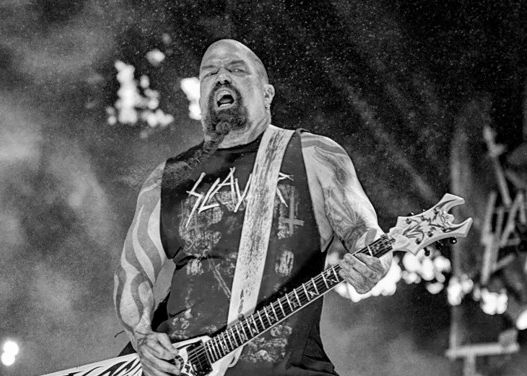 Revolvermag tweet picture