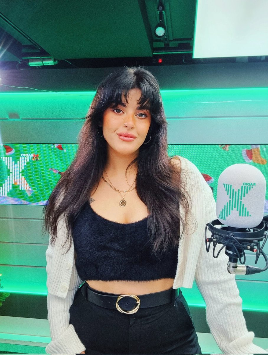 One whole year since I made the big move to @RadioX afternoons! It's such a pleasure to get to chat music with you at a more reasonable hour, though I will happily still sleep for 13 hours if you let me 💚💛