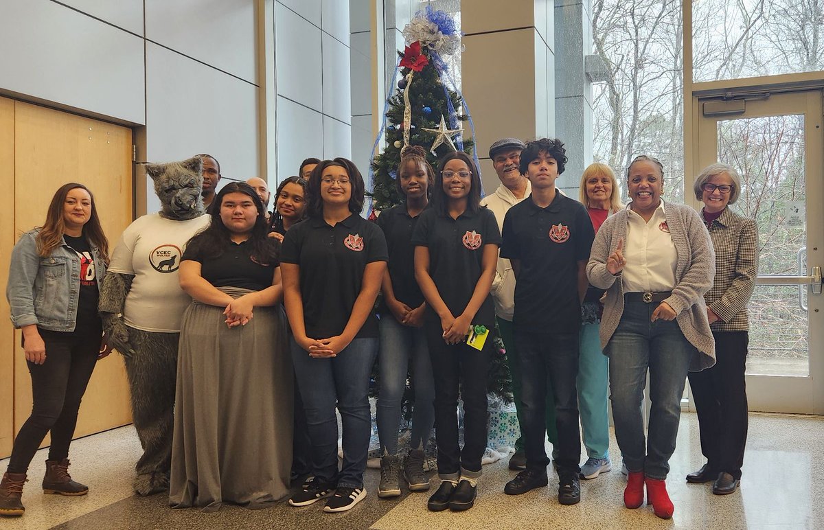 vcecwolfpack's tweet photo. Vance County Early College had a team of students that competed in the regular Season of Brain Game which wrapped up Saturday, January 6th. They competed against Pinecrest High School.
The contest is set to air on WRAL at 10:30 am on February 10th. #WRALBrainGame #VCEC #VCS https://t.co/MWpWlR9gwU