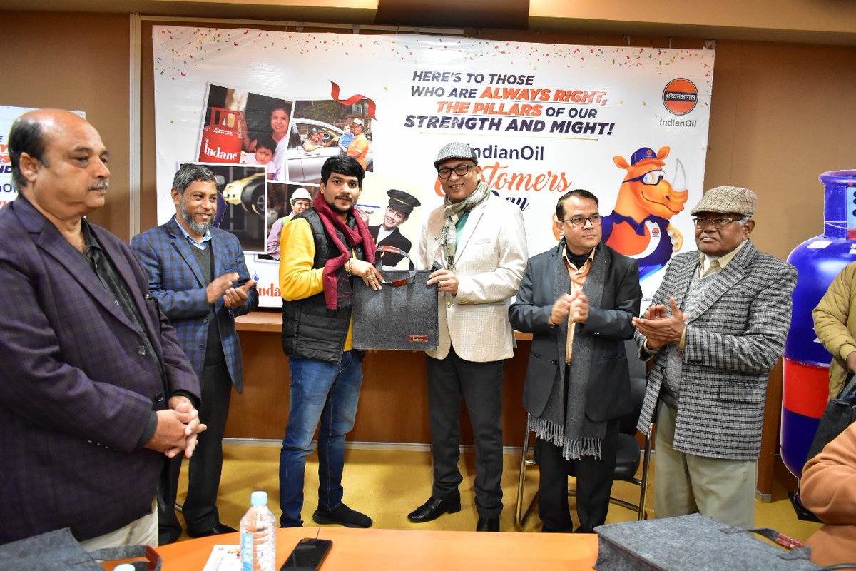 Lucknow Indane DO (@indanedo) on Twitter photo Lucknow <a href="/IndaneDO/">Lucknow Indane DO</a> celebrated the #IndianOilCustomersDay with grand success inviting our esteemed and valuable customers.
A day of engagement, appreciation, and strengthening bonds with our valued customers. #IndianOil #CustomerFirst <a href="/DirMktg_iocl/">Director (Marketing), IndianOil</a> <a href="/rajesh29536/">Rajesh Singh</a> <a href="/thakurkm007/">Krishna Mohan Thakur</a> Lucknow <a href="/IndaneDO/">Lucknow Indane DO</a> celebrated the #IndianOilCustomersDay with grand success inviting our esteemed and valuable customers.
A day of engagement, appreciation, and strengthening bonds with our valued customers. #IndianOil #CustomerFirst <a href="/DirMktg_iocl/">Director (Marketing), IndianOil</a> <a href="/rajesh29536/">Rajesh Singh</a> <a href="/thakurkm007/">Krishna Mohan Thakur</a>