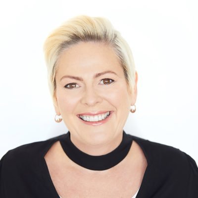 Þær sem liggja undir feldi:
- Sigríður Hrund Pétursdóttir, fjárfestir, eigandi Vinnupalla ehf. og fyrrverandi formaður Félags kvenna í atvinnulífinu.
- Halla Tómasdóttir, forstjóri BTeam og fyrrverandi forsetaframbjóðandi.