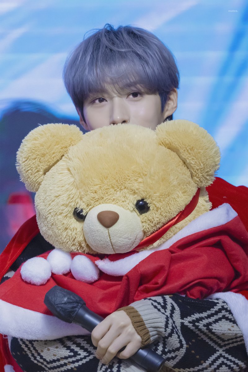 💜생일축하해💜

#안멍_오늘_시온이_생일이야 #PUPPY_PRINCE_XION_HBD

#원어스 #ONEUS #시온 #XION