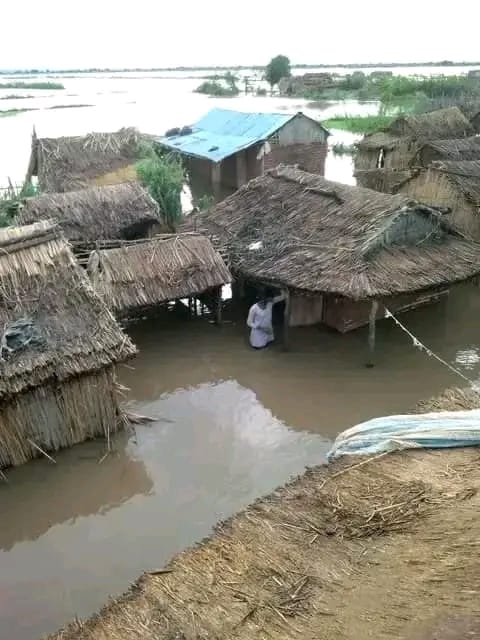 CatholicRelief's tweet photo. On Jan. 1, tropical storm #Alvaro 🌀 made landfall in southwest #Madagascar in the #Morombe district. Strong winds & heavy rain caused flooding and damaged homes and schools. Over 32,000 people are affected. CRS is working with partners to identify and respond to emergency needs. https://t.co/CB66N9fxkK