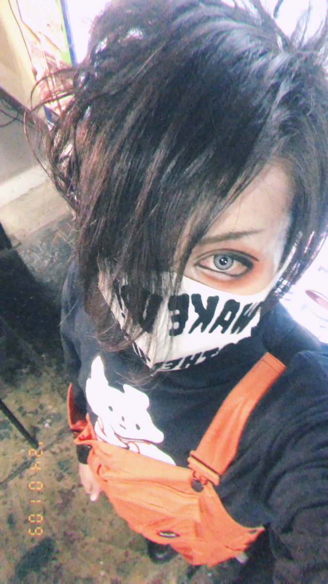 DMland_maa's tweet photo. 2024/1/9、ワイルドサイドトウキョウ様、参加して頂いたバンドの皆様本当にありがとうございまちた！そして今回も太鼓を叩いてくれた色葉茶魔にも感謝！チェキの予約も感謝でちゅ！🙏大笑福😈 https://t.co/BOu5Eps3KY