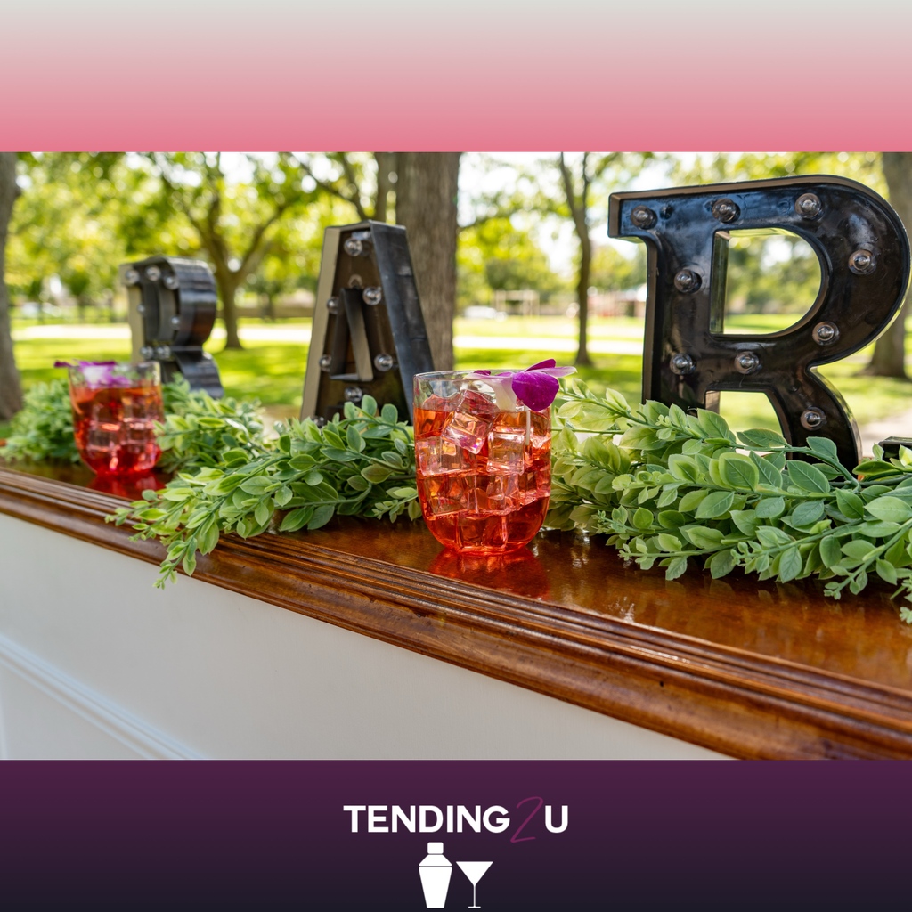 Tending2U's tweet photo. Book Tending 2 U for your next event. 

We offer Bartenders, Servers, and much more. 

https://t.co/MMOY4Da3OV 

📸 @hi.kephotography 
.
.
.

#tending2u #bartender #server #smallbusiness #shopsmall #houstonblackbusiness https://t.co/UvoXPXqY8x