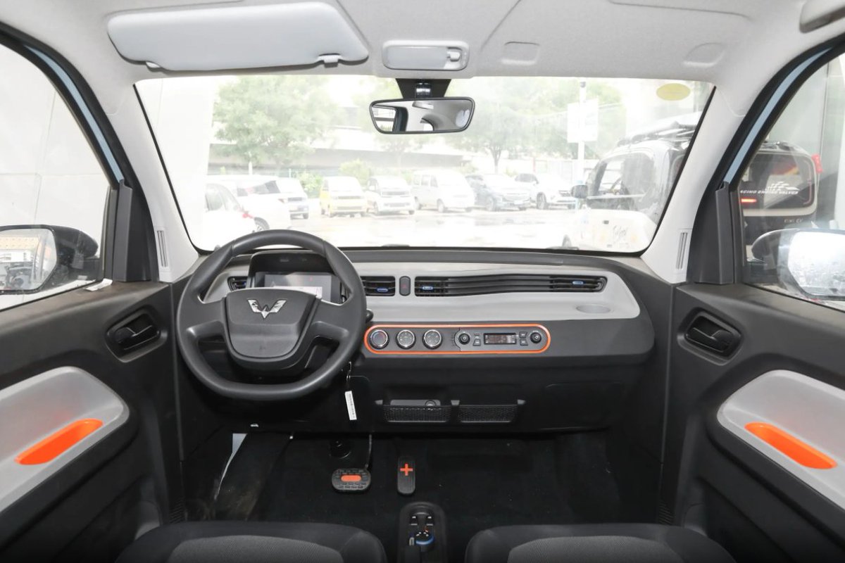 vehiclefrmchina's tweet image. 🚗 Wuling Hongguang Mini EV For Export! 🚗
🌈 Color: Green
🚀 Max Speed: 100Km/h
🔋 Fuel: 100% Electric
🚘 Body: 3-Door, 4-Seater
📏 Size: 2920x1493x1621mm
💪 Max Torque: 85Nm
🚗 Tires: 145/70 R12
Discover the compact and eco-friendly Mini EV!
#WulingMiniEV #ElectricCar