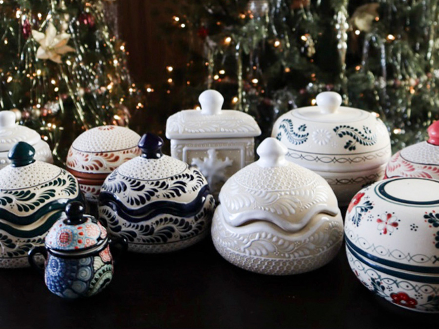 North Texan (@northtexan) on Twitter photo Inspired by her Mexican heritage, <a href="/UNT_COE/">UNT College of Education</a> alum Grecia Alfaro learned to make candles during the pandemic.
She gained a following on social media and launched the company Luz y Tierra โ and hopes to expand even more.
Read more: bddy.me/41TgiiO Inspired by her Mexican heritage, <a href="/UNT_COE/">UNT College of Education</a> alum Grecia Alfaro learned to make candles during the pandemic.
She gained a following on social media and launched the company Luz y Tierra โ and hopes to expand even more.
Read more: bddy.me/41TgiiO
