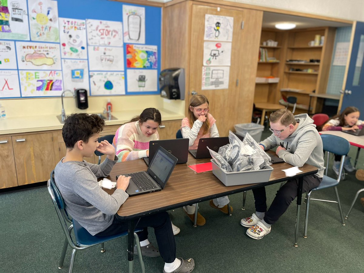 Kate Merten (@kmertendli) on Twitter photo 5th grade <a href="/jfkladybugs/">JFK School Franklin</a> are with scratch #fpsdigitallearning <a href="/DliFranklin/">Franklin DLI</a> <a href="/FranklinPSNews/">Franklin Public Schools, MA</a> 5th grade <a href="/jfkladybugs/">JFK School Franklin</a> are with scratch #fpsdigitallearning <a href="/DliFranklin/">Franklin DLI</a> <a href="/FranklinPSNews/">Franklin Public Schools, MA</a>