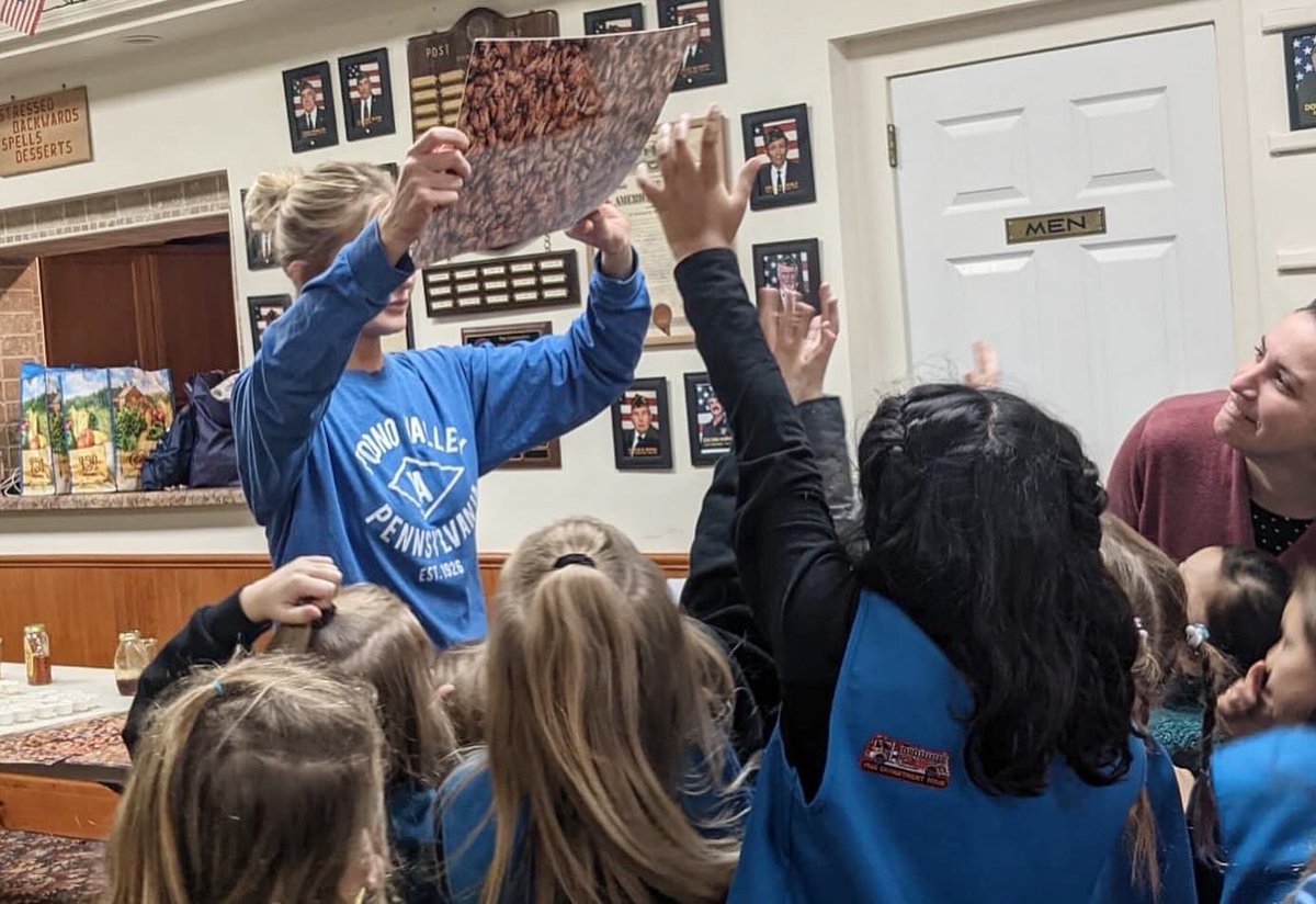 PV_Beekeeping's tweet photo. Throwback to December when we had a blast teaching the Hillsdale Daisy Troop all about bees, finding the queen, &amp; practicing our waggle dance. What an impressive group! 🐝 #BuzzingWithEducation #njbeekeeping https://t.co/4qhYGaGOSN